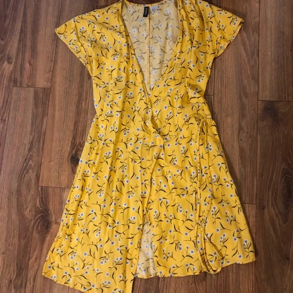 H&M SUNDRESS - Picture 2 of 6